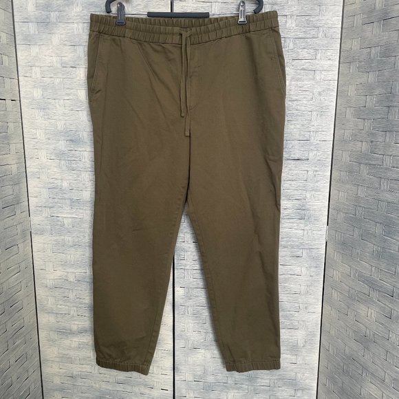Banana Republic Other - Banana Republic Pants Traveler Relaxed Tapered Fit Drawstring Tate Olive sz XL